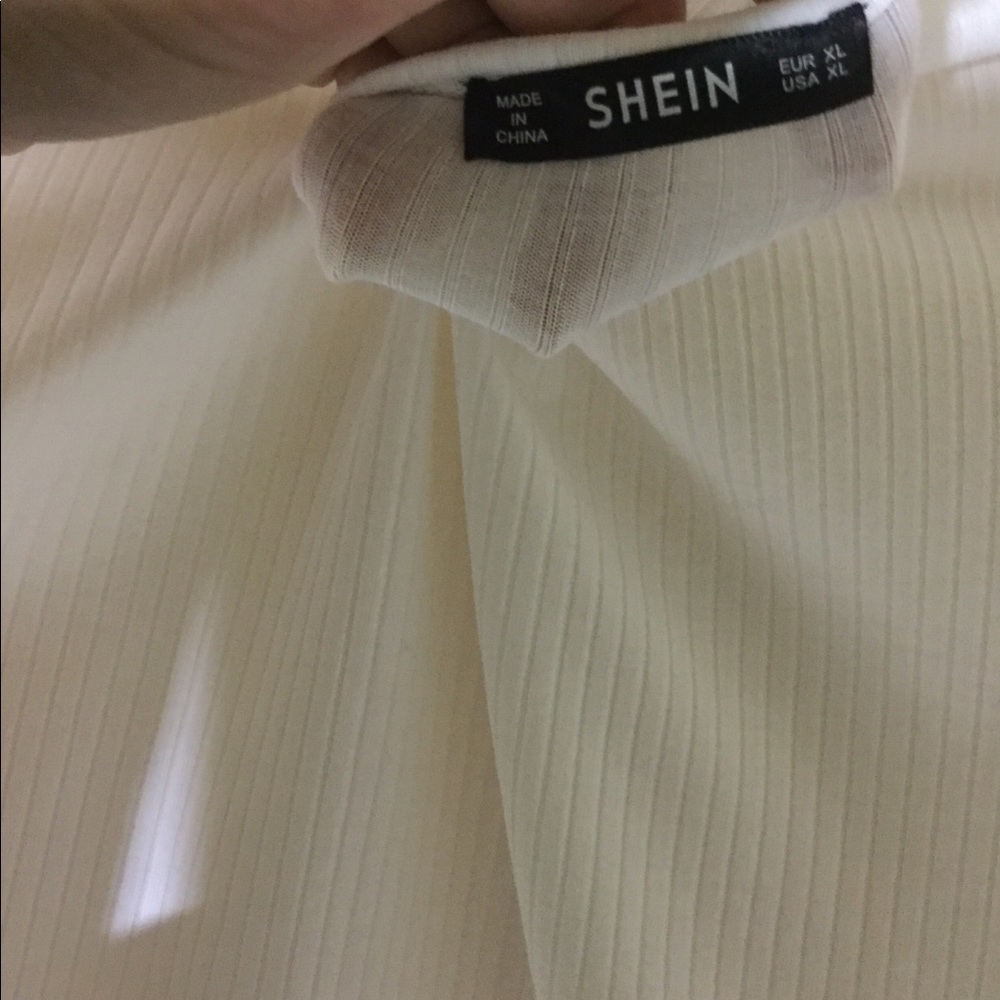 SHEIN Ribbed Zipper Top - Picture 10 of 10